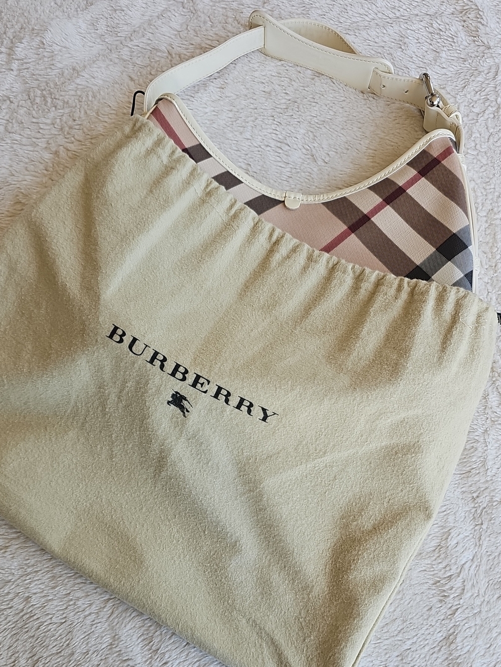 BURBERRY Vintage House Check White Leather Hobo Shoulder Bag with Dust Bag - Picture 4 of 15
